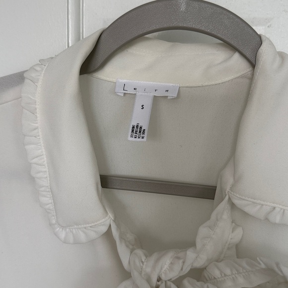 Nordstrom Leith White Collared Bow Ruffle White Blouse Top Shirt Long Sleeve - Picture 2 of 6